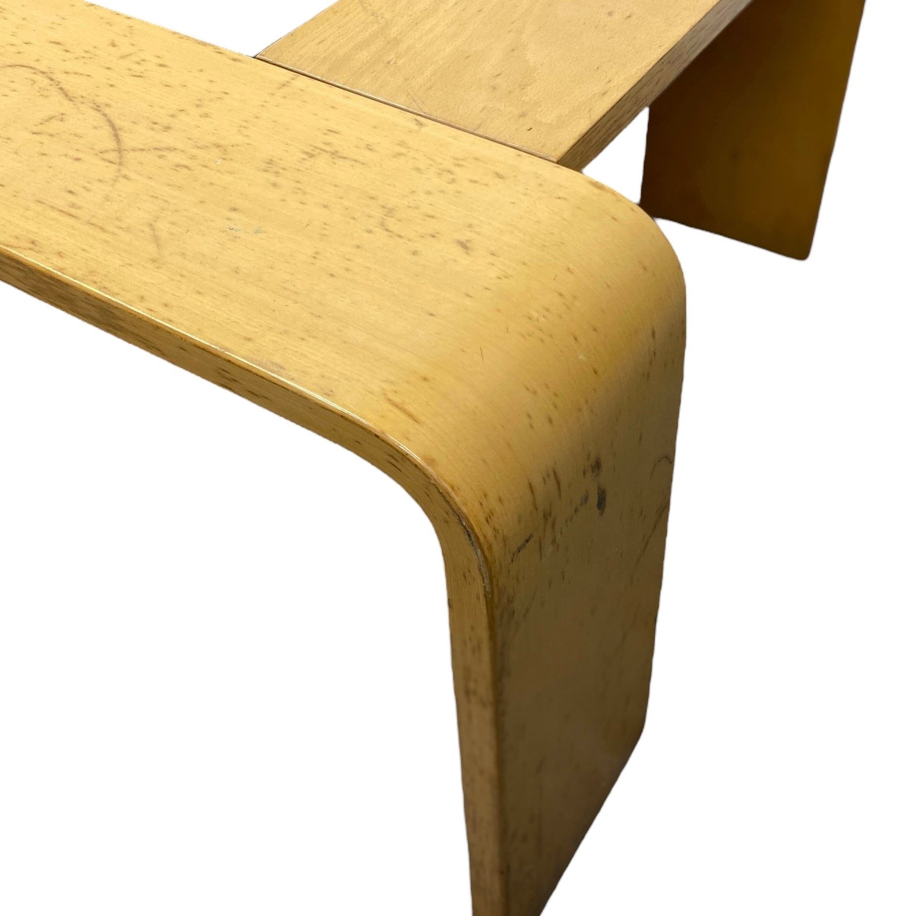 close up bentwood coffee table