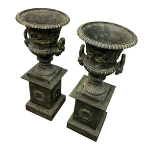Cast Urns Medici Style 