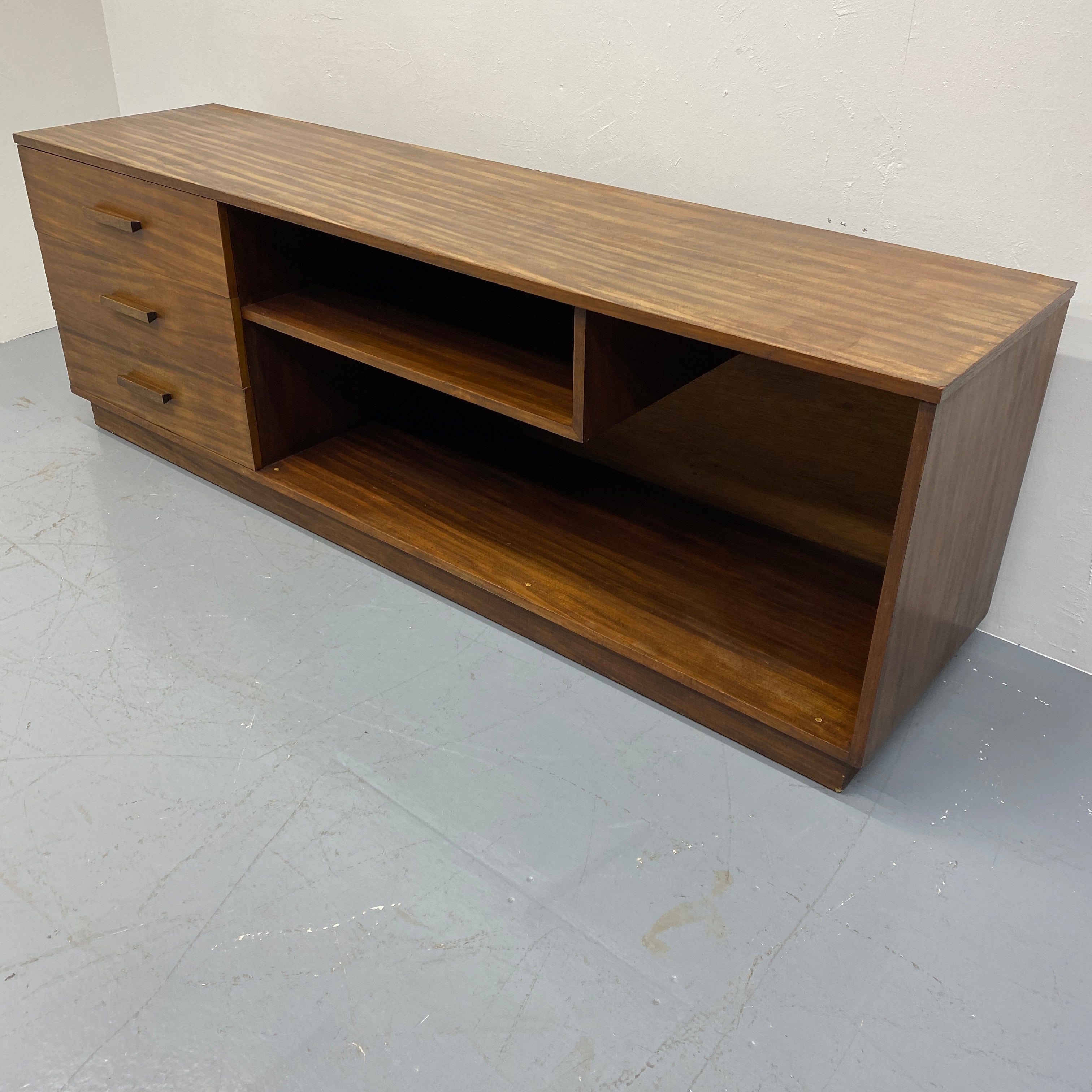 rosewood media Unit Vintage