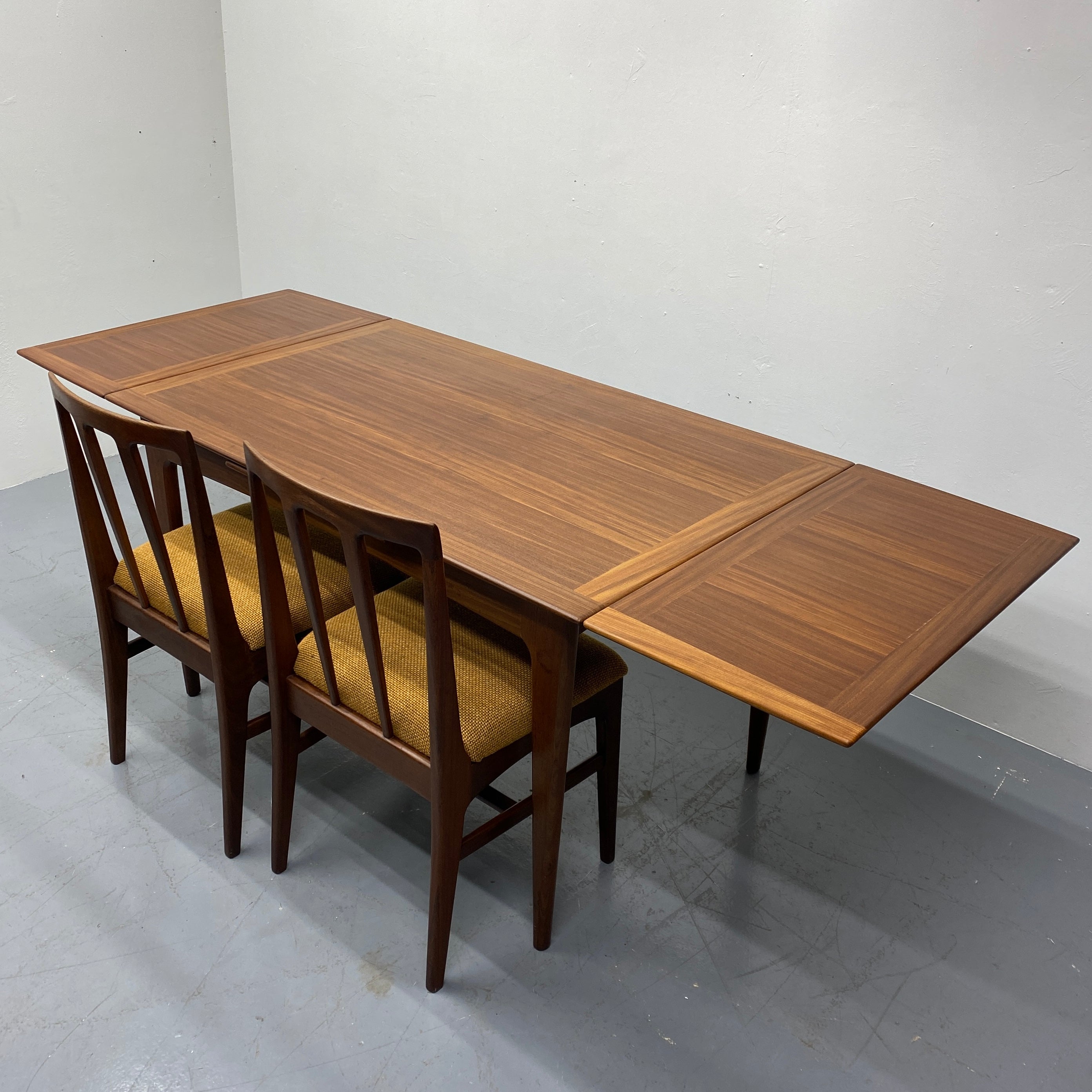 Younger Dining Table Extendable Afromosia