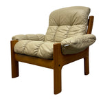 Load image into Gallery viewer, cream and wood chair norwegian
