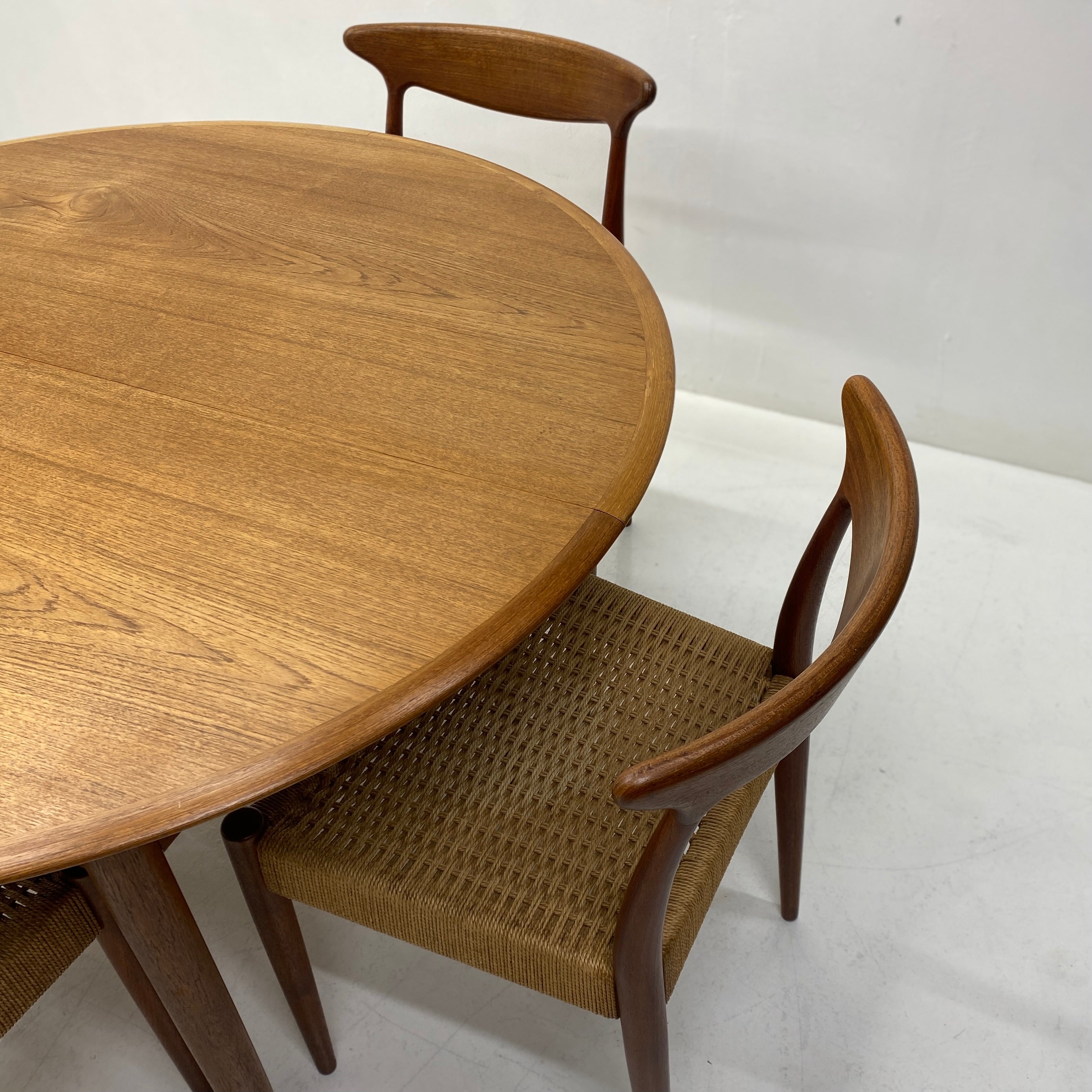 Dining Chairs Arne Hovmand Olsen Dining Table