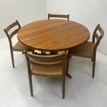Load image into Gallery viewer, Circular Niels Moller Dining Table Extendable
