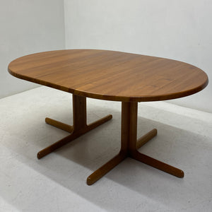 Pedestal Niels Moller Dining Table Extendable