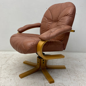 Bentwood Swivel Lounge Chair