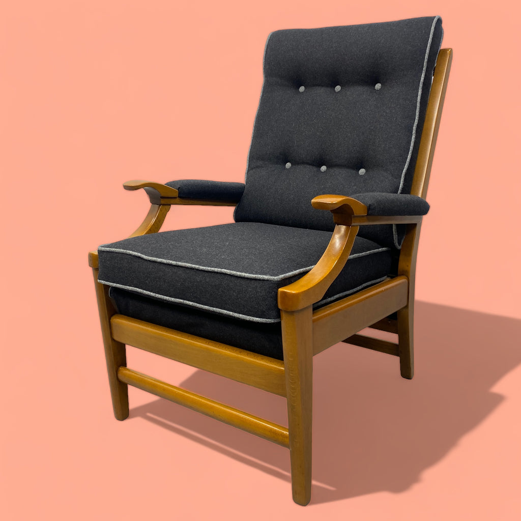 Cintique Lounge Chair