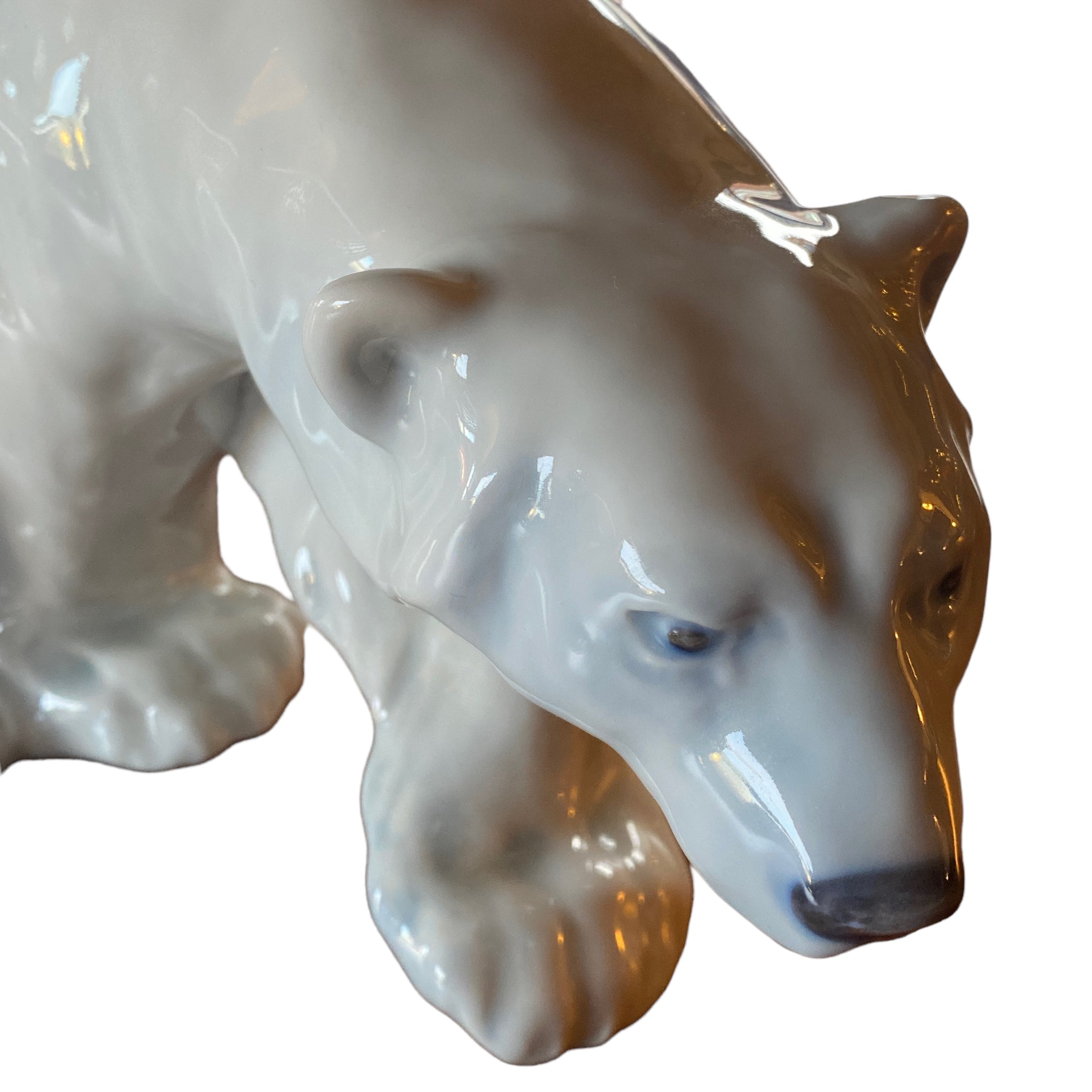 Head Of Polar Bear On The Prowl Royal Copenhagen figurine 1137