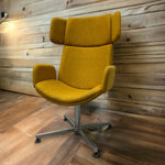 Load image into Gallery viewer, Room Set Swivel Chair Midcentury style 
