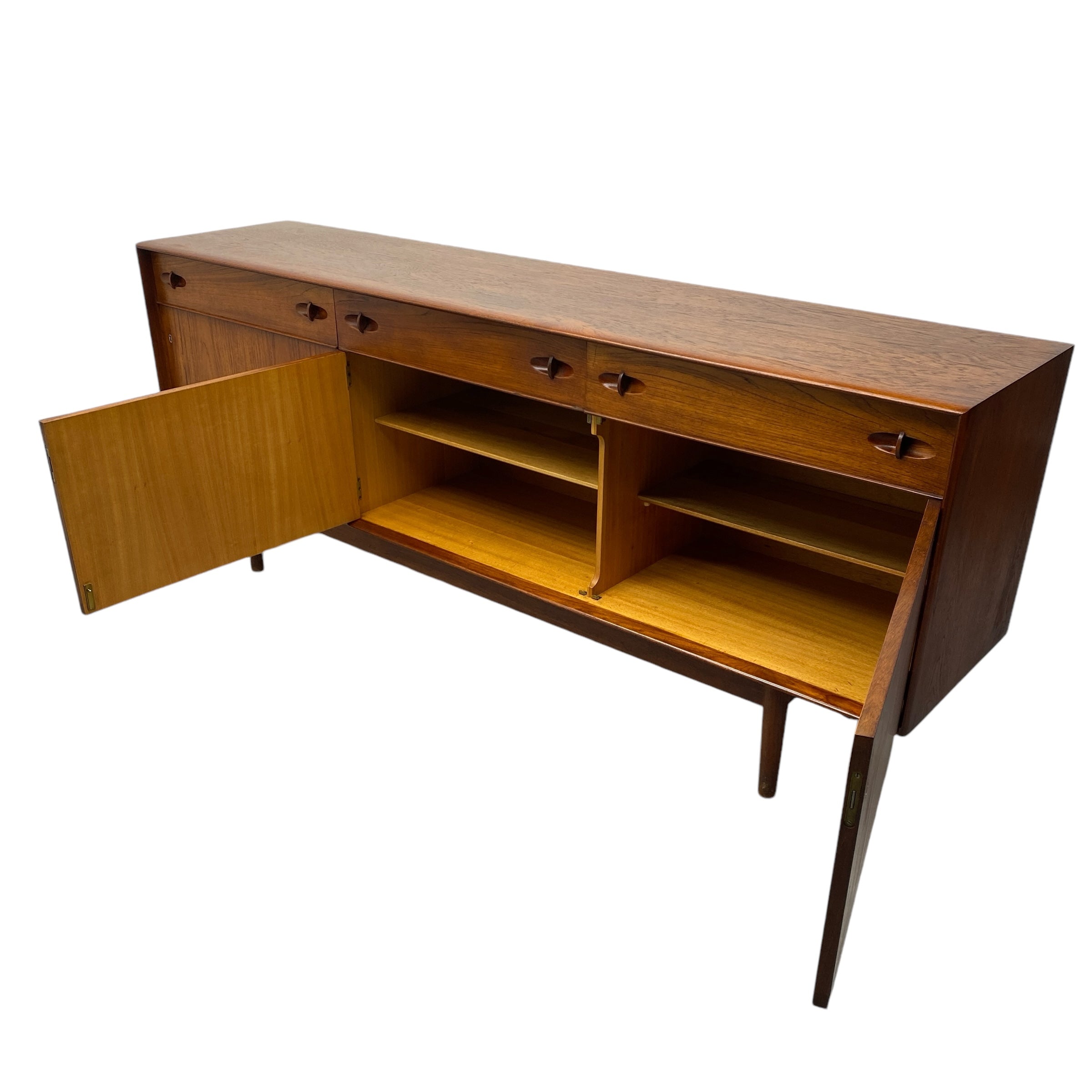 internal cupboard shelving