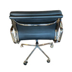 Load image into Gallery viewer, Top profile of desk chair highlighting handle for chair movement
