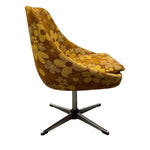 Load image into Gallery viewer, CURVED FLOWERED CHAIR
