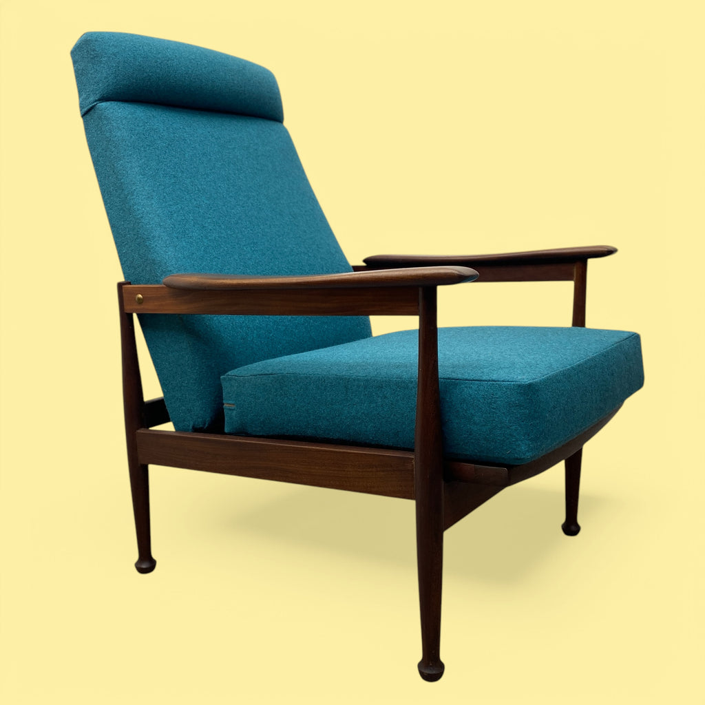 Guy Rogers Manhattan Recliner Chair