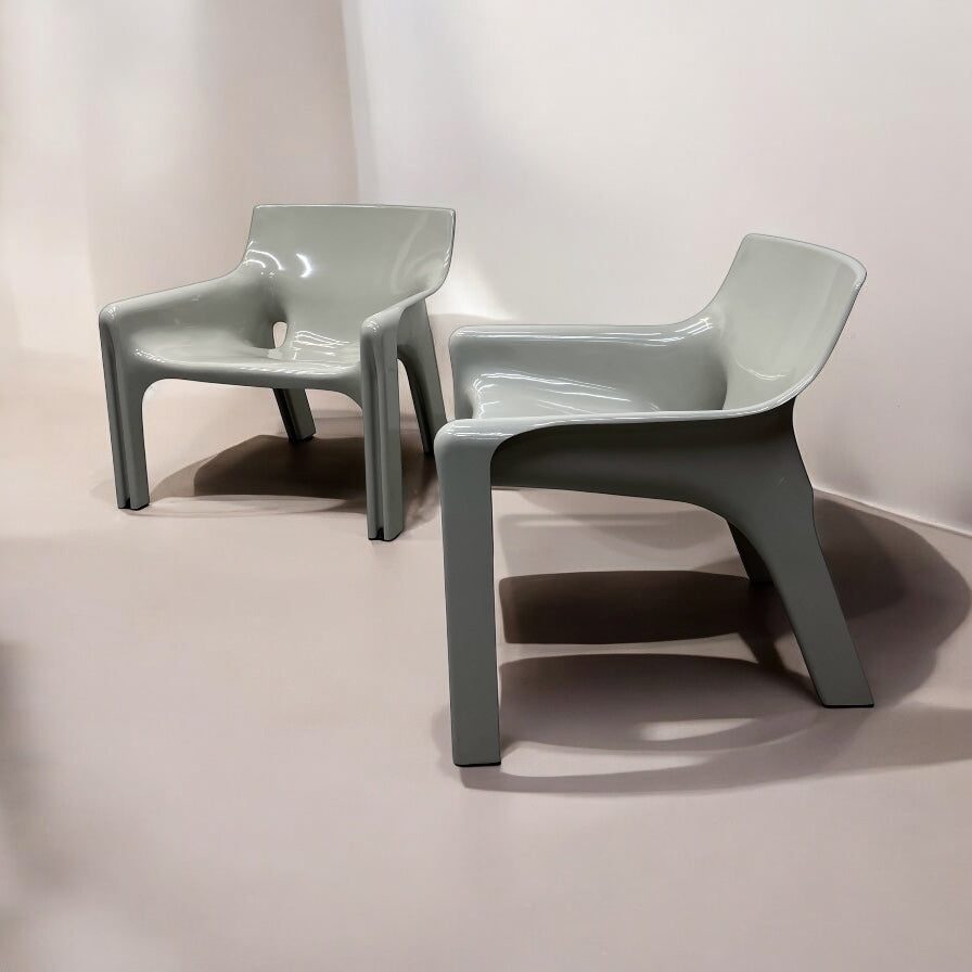 pair of 'Gaudi' Chairs Vico Magistretti Artemide 1970s