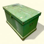 Load image into Gallery viewer, TOY CHEST VINTAGE
