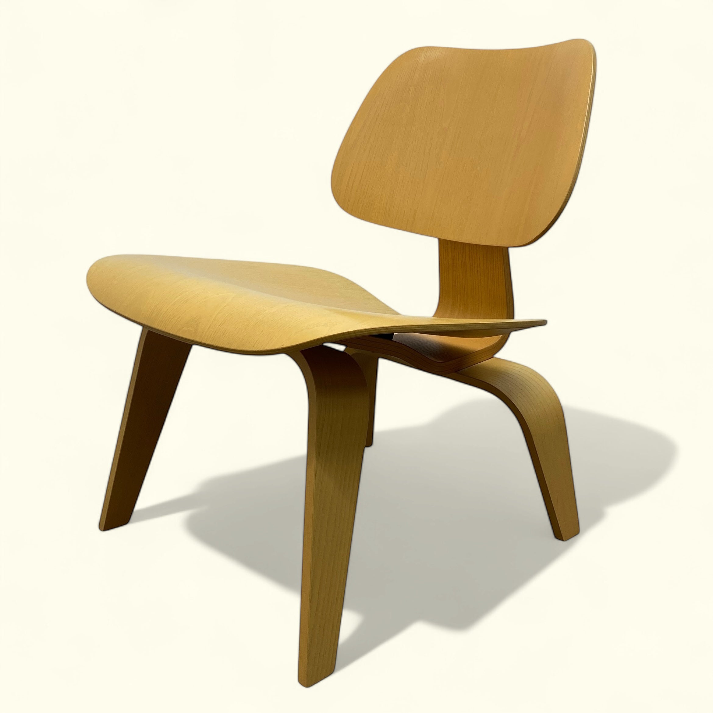 Eames Lounge Chair Wood (LCW) by Vitra