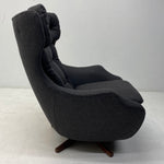 Load image into Gallery viewer, Side On Parker Knoll Statesman Taupe
