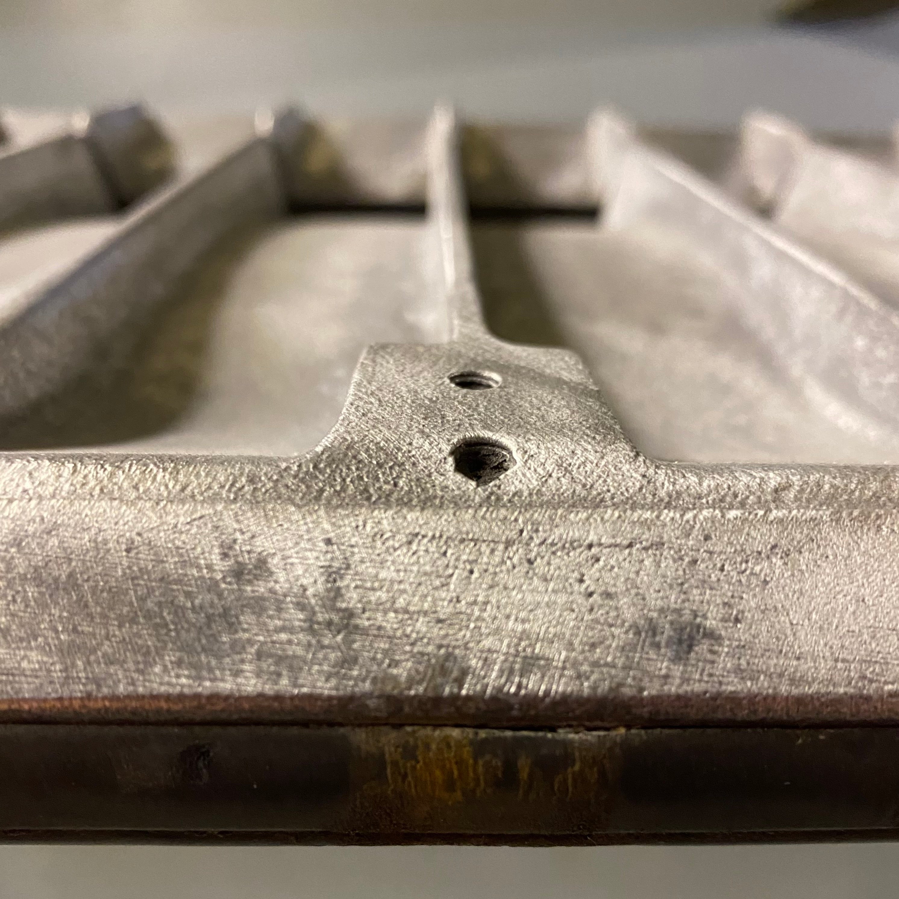 Detail Industrial Lighting