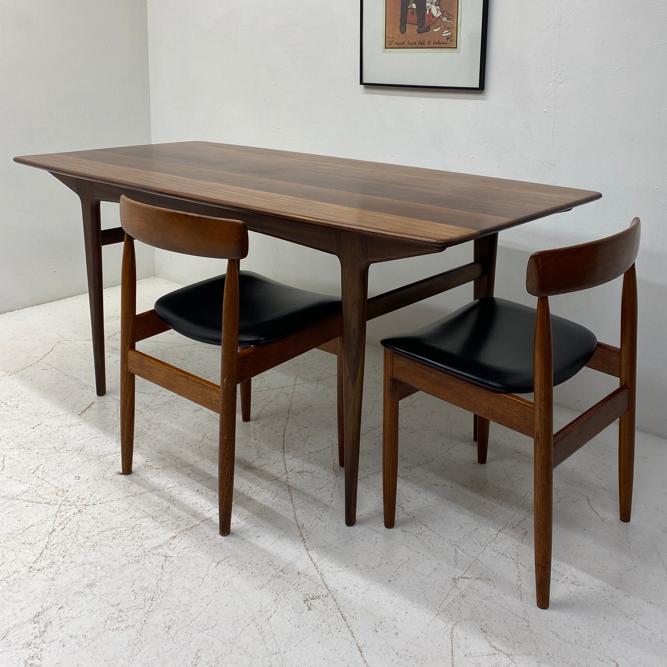 Midcentury Dining Table And Chairs
