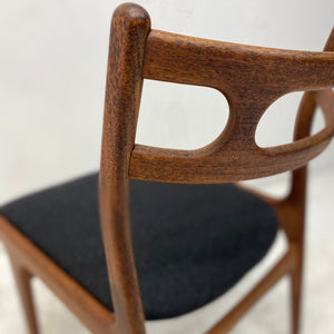 Teak Backrest Jonannes Anderson Dining Chairs Model 138 