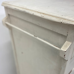 Side Rail Vintage Chest Of Drawers