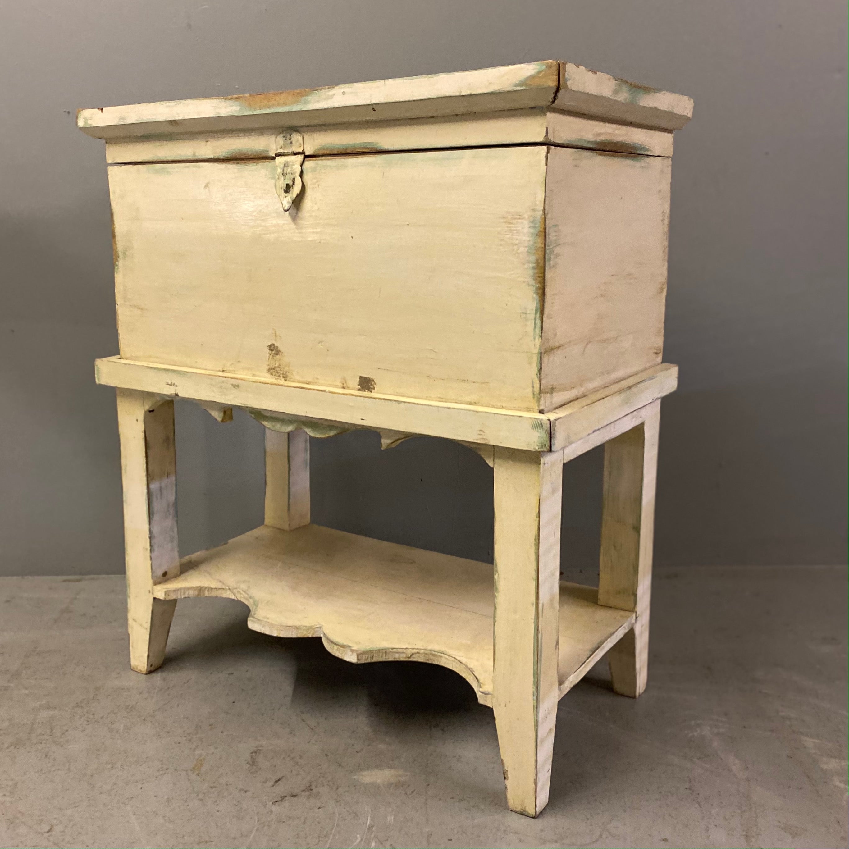 Hungarian Blanket Box