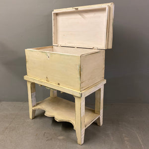 Hungarian Blanket Box